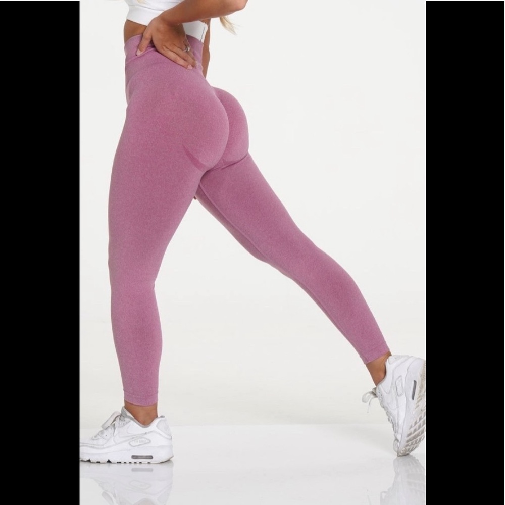 NVGTN pastel pink